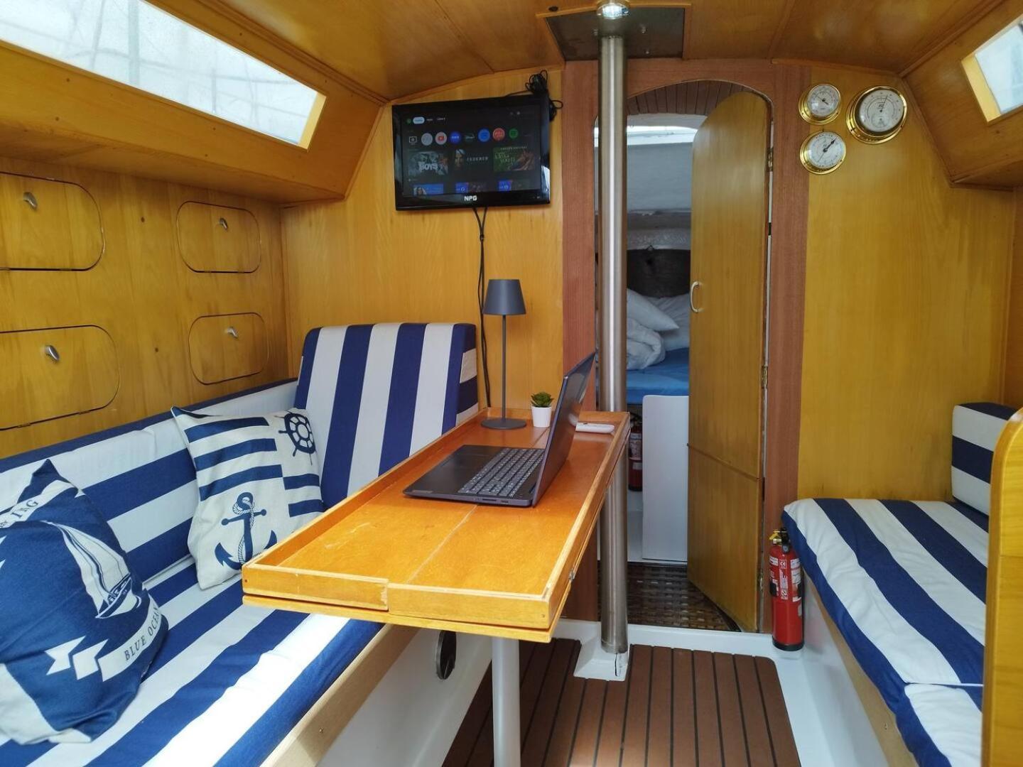Sailing Tours - Night On Board - Alcantara Lisboa